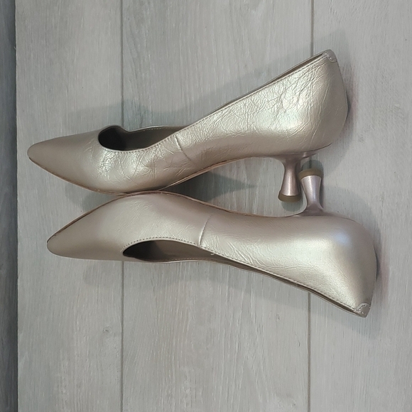 NEW Donald J Pliner Women Dress Heels Pointed Toe shoes sz 6.5M - Picture 8 of 12